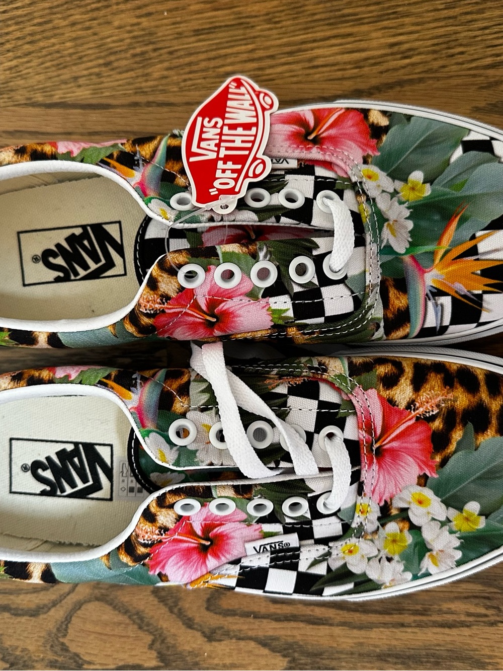 Vans Hawaiian Floral Checkerboard Low Top lace Sneakers - ⭐️ BRAND NEW!